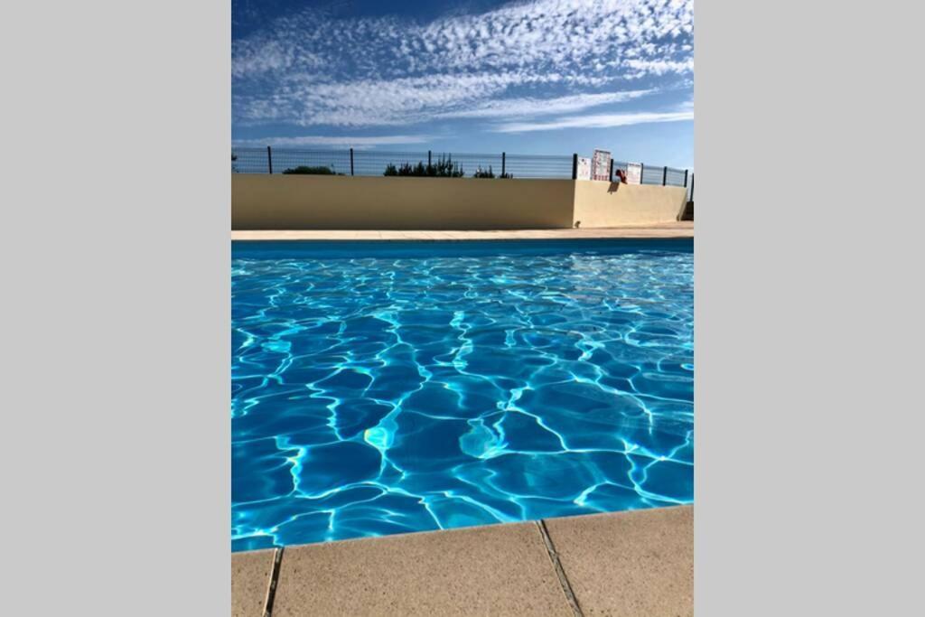 Charmant Studio A 400M De La Plage Avec Piscine Гидел Екстериор снимка